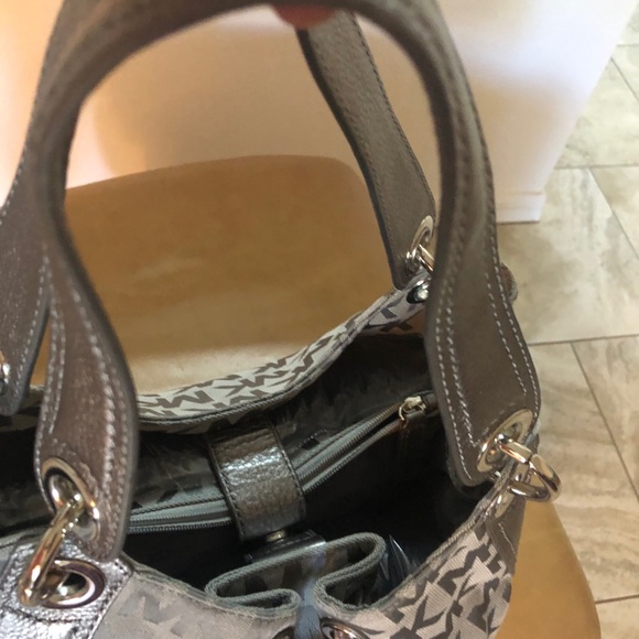 Gray Michael Kors Purse - Picture 7 of 8